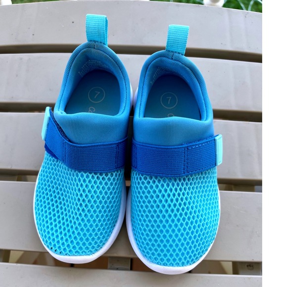 Cat & Jack Other - Cat & Jack Kids Blue Mesh Slip On Sneakers Shoes Size 7 NWOT